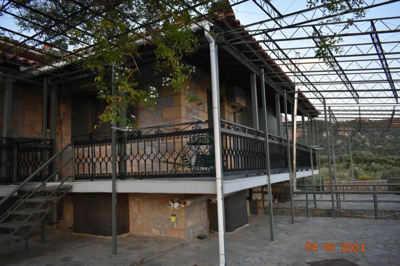 Ouranias Studios Kardhamili Bagian luar foto