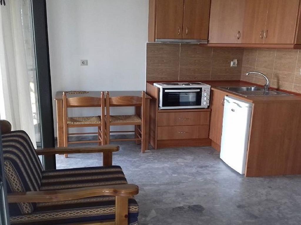 Ouranias Studios Kardhamili Bagian luar foto