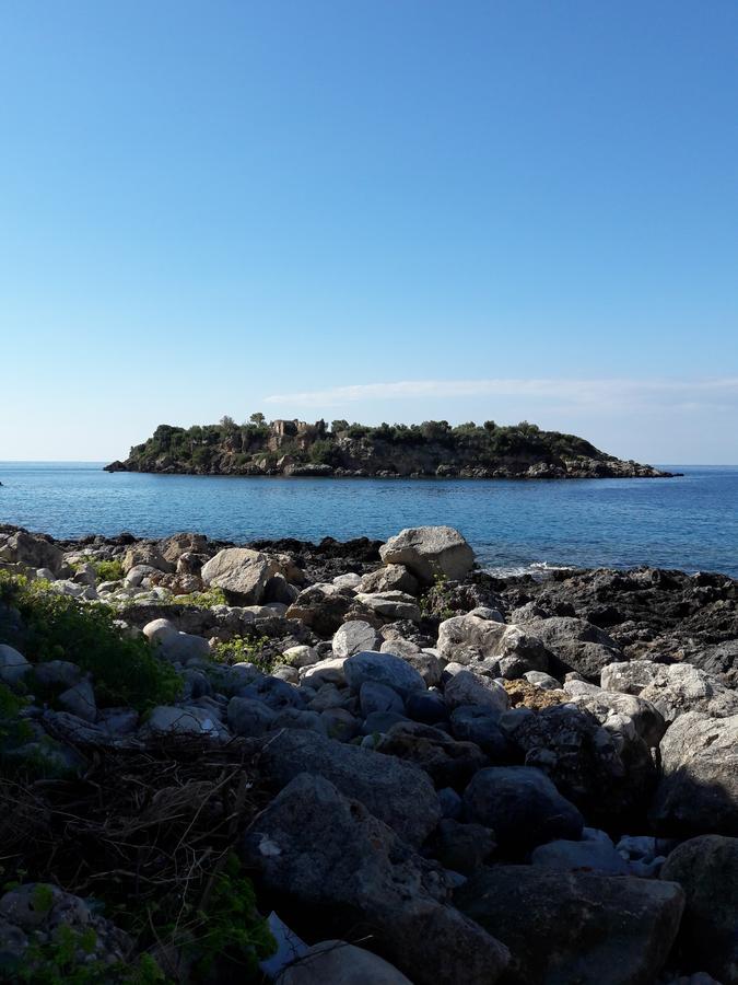 Ouranias Studios Kardhamili Bagian luar foto